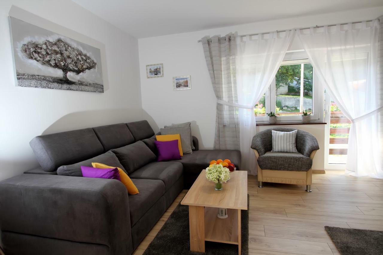 Apartman Ana Leilighet Otočac Eksteriør bilde