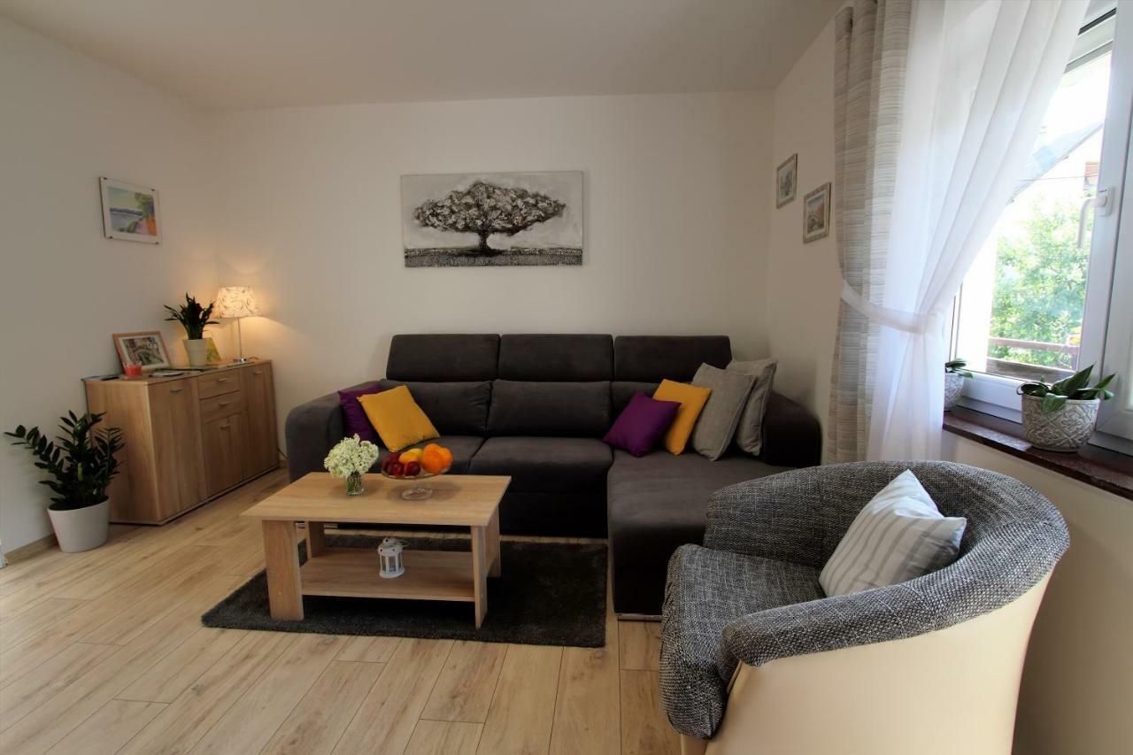 Apartman Ana Leilighet Otočac Eksteriør bilde
